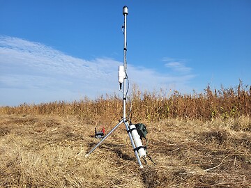 G-862 magnetometer basestation configuration with GPS and data recording module. Image courtesy of Geometrics Inc